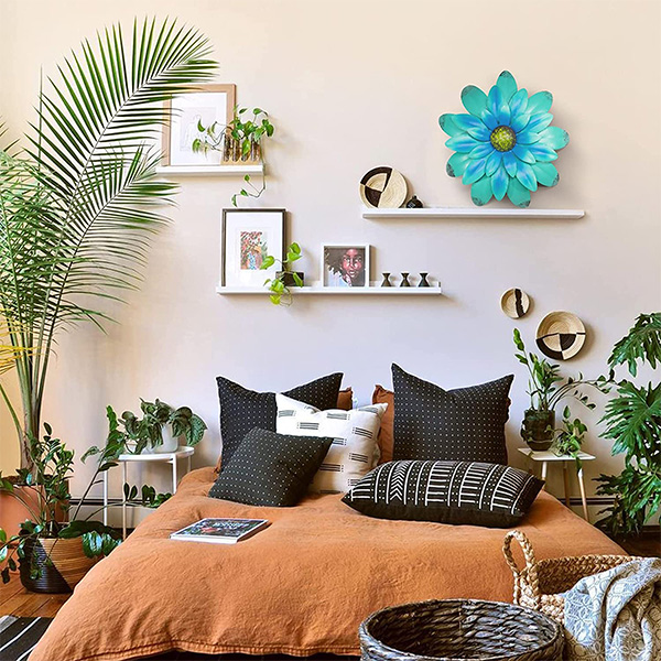 BLUE GREEN METAL FLOWER WALL ART - Image 4